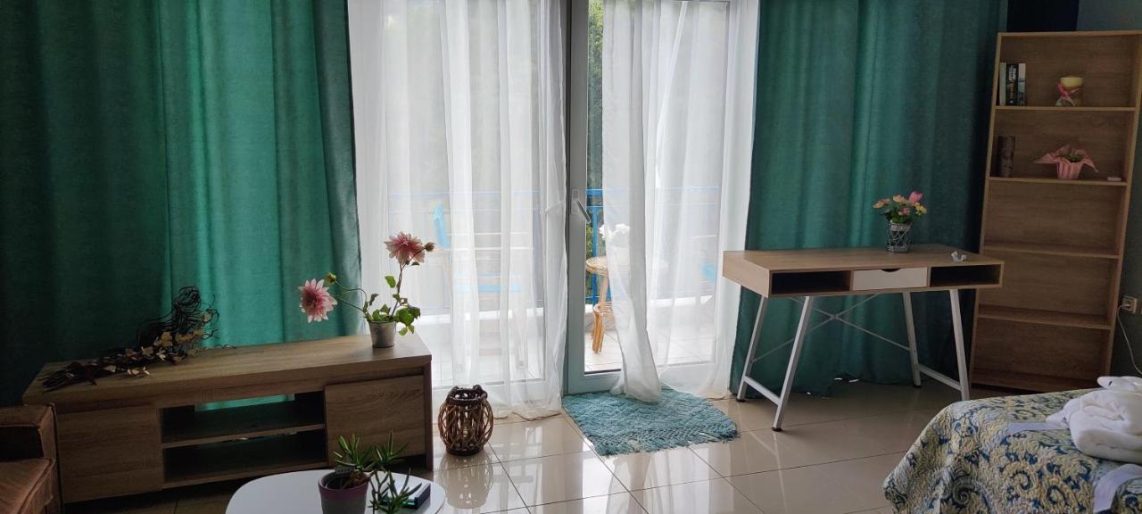 Hospitable Appartment In The Central Park, Xánthi Kültér fotó